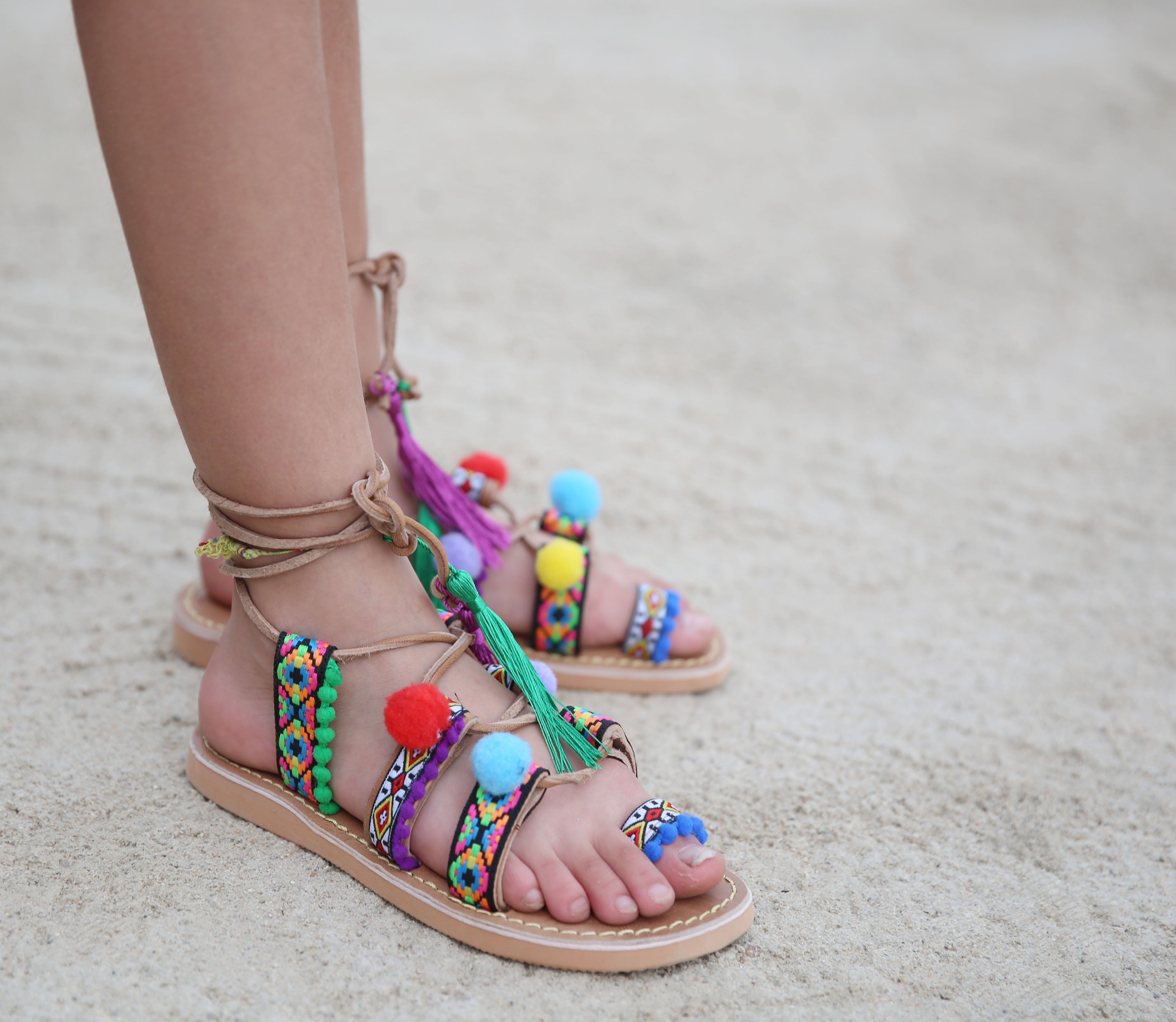 GIRLS SHOES حذاء