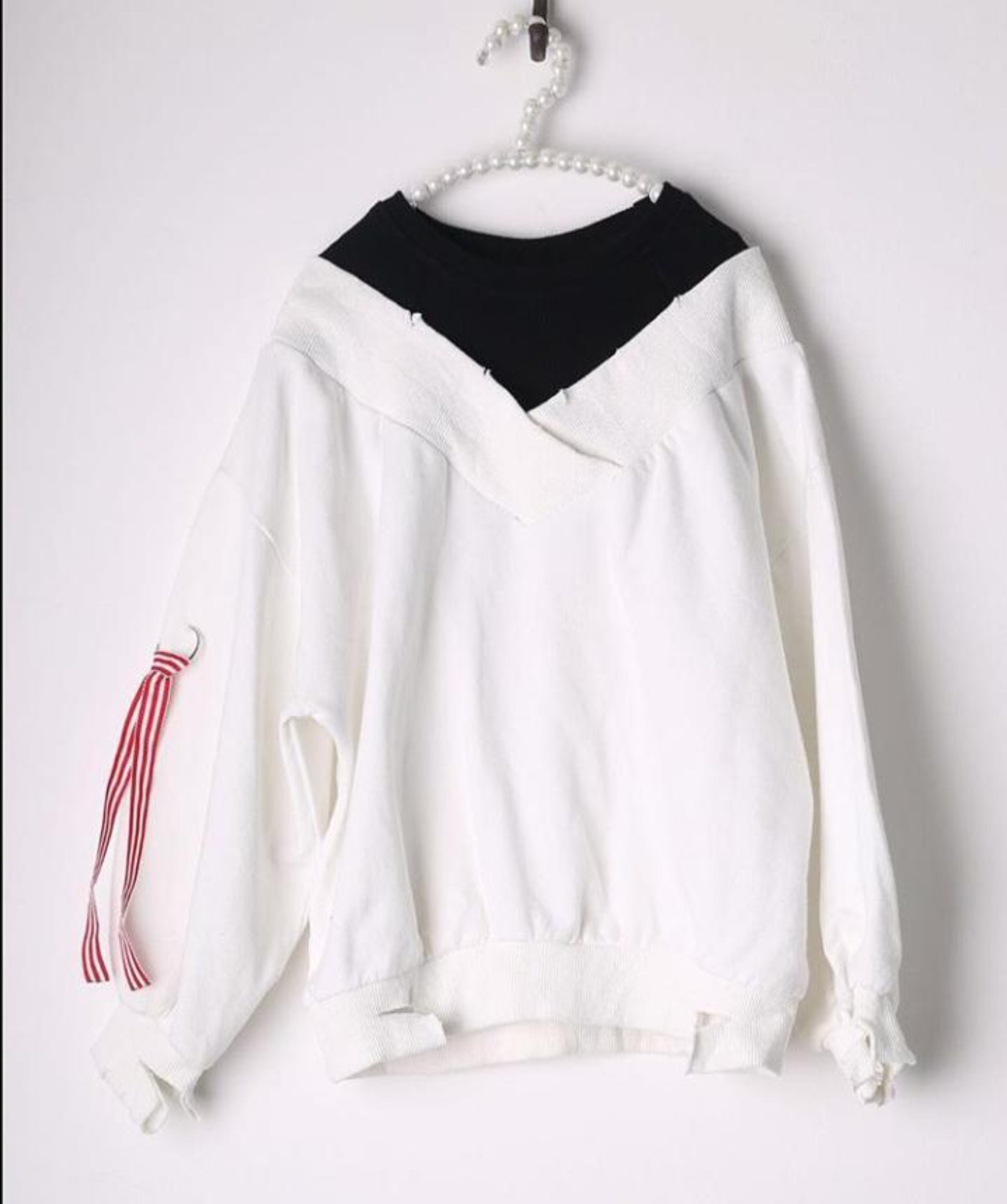 GIRL SWEATER بلوزة بناتي